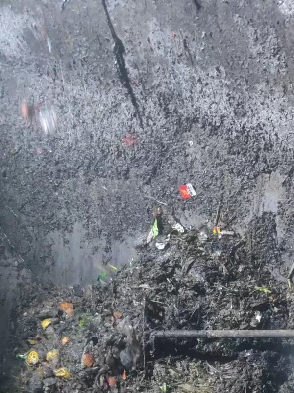 商城污水池清理